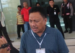 Olly Dondokambey