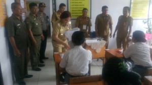 Minut, Bupati, Vonny Panambunan