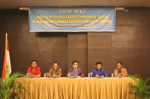 Kunjunga kerja Tetty di Papua