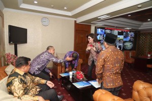 Bupati Minsel Cs bertemu Mendagri, Tito ingatkan penanganan virus corona