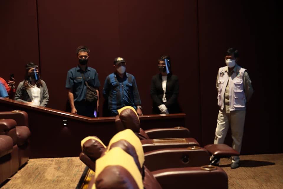 bioskop manado