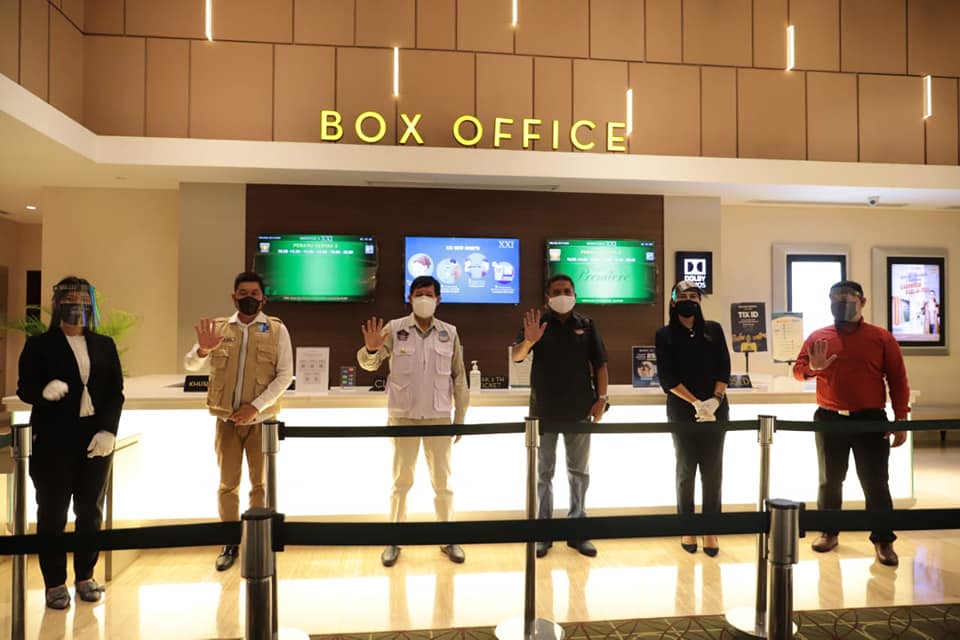 bioskop manado