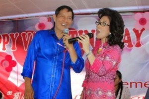 Valentine’s Day, Walikota dan First Lady Bernostalgia di SMA 1 Manado