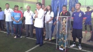 Walikota Buka Turnamen Futsal Antar Kelurahan di Kecamatan Wenang