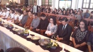 Walikota Manado Ikut Perjamuan Kudus di Imanuel Wanea
