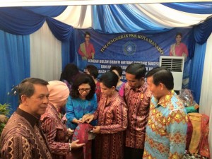 Kaeng Manado Jadi Perhatian Ibu Negara
