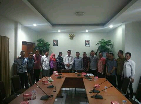 Sjarifudin Saafa “Ladeni” Komisi A dan B DPRD Kota Gorontalo Seorang Diri
