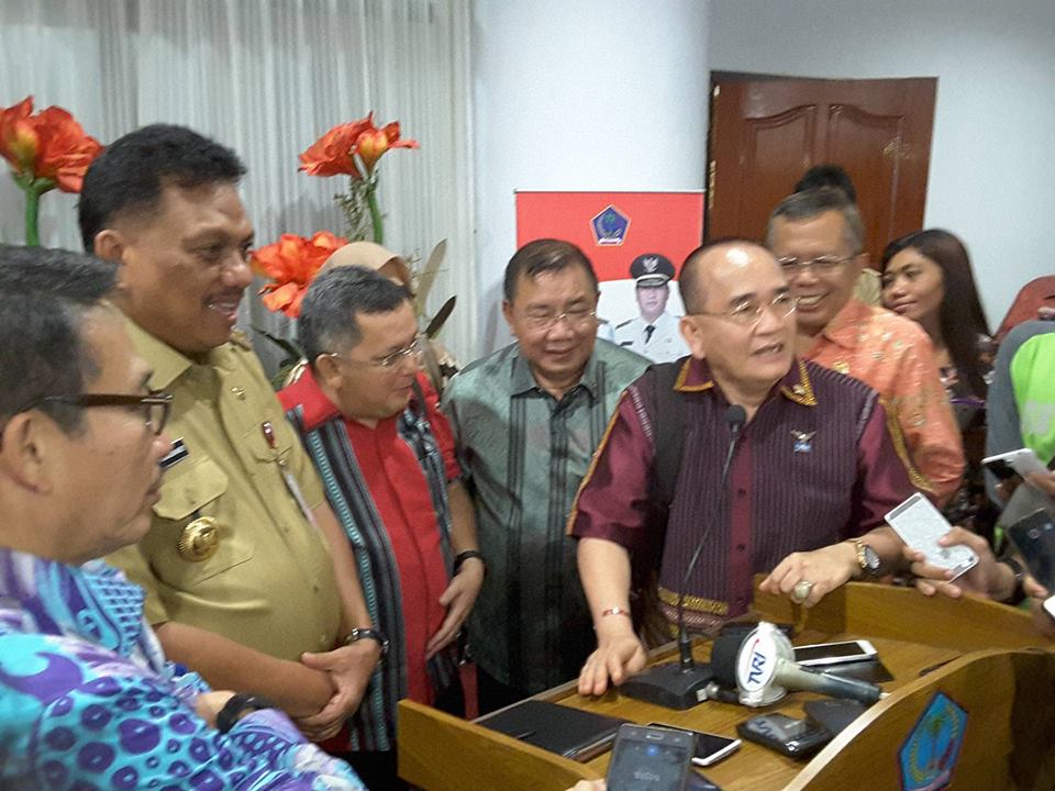 Kunjungi Sulut, Komisi III DPR RI Kagen Dengan Olly Dondokambey