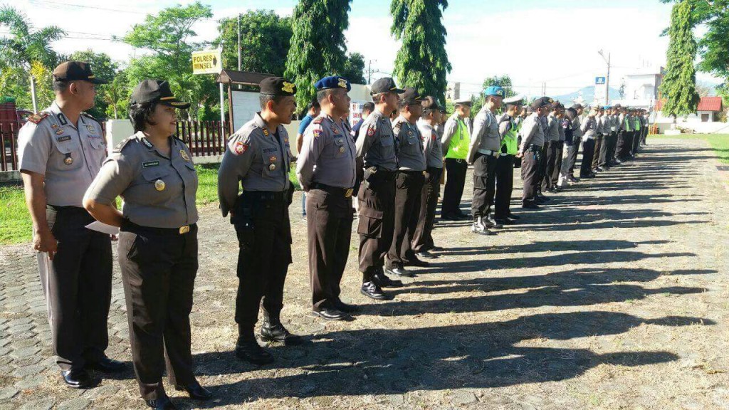 200 Personil Polres Minsel Amankan HUT P/KB di Amurang dan Tumpaan