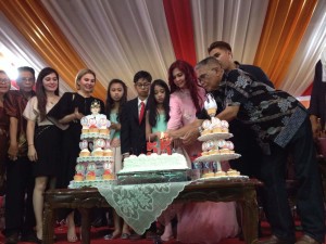 Rayakan HUT Ke-55, Bupati VAP Berterima Kasih Kepada Keluarga Dan Masyarakat Minut