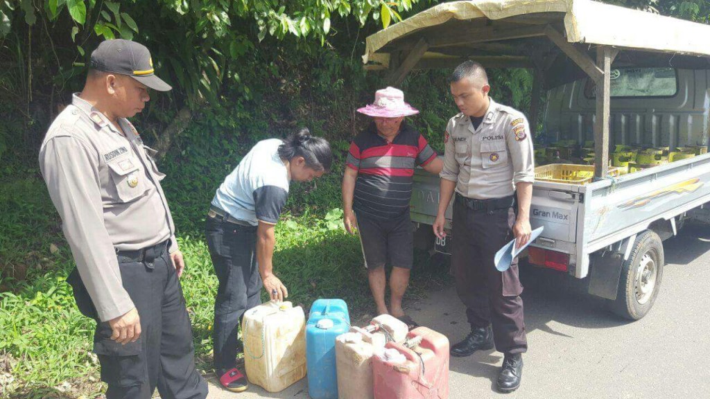 Polsek Modoinding Amankan Ratusan Liter Cap Tikus