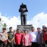 patung soekarno