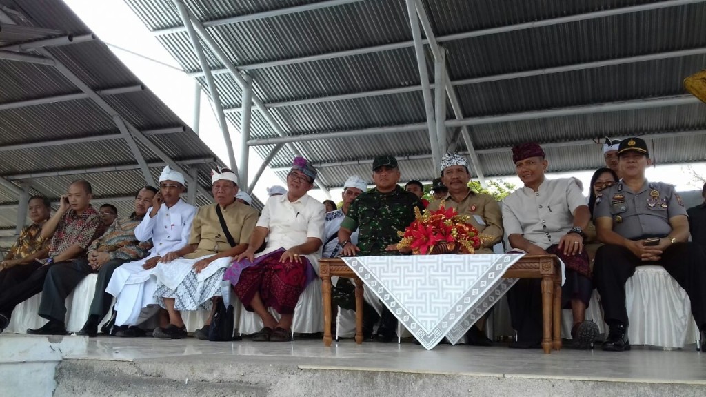 Sambut Hari Raya Nyepi, Umat Hindu Lakukan Upacara Melasti