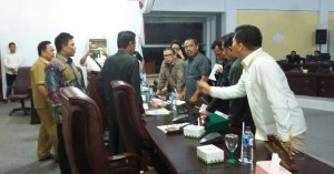 3 Fraksi Setuju, 2 Tak Beri Tanggapan,  Paripurna Tatib DPRD Minut Alot