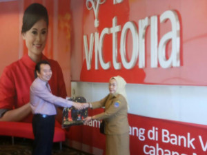 Apresiasi Bantuan CSR Bank Victoria, Ini Ungkapan Wagub Steven Kandouw