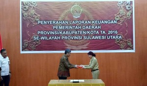 Bupati VAP Serahkan LKPD Minut ke BPK