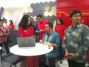 Klaim Punya 500 Ribu Pelanggan di Manado, Telkomsel Bikin Wawali Terkejut