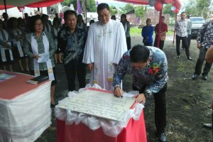 Hari Minggu Kemarin Wagub Kandouw Resmikan Pastori Tiga Solagratia Rerewokan