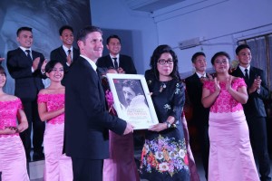 Support 15 Tahun PSM UNIMA, Rektor Paula Dukung Penampilan di China dan Korea