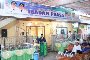 Buka Puasa di Kecamatan Sario, Walikota GSVL Ingatkan Kebinekaan