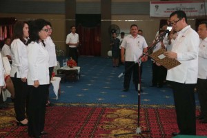 Lantik Enci Paula, Kandouw : Jadi Pengurus PMI, Pengabdian Untuk Kemanusiaan