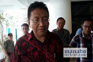 Gubernur Olly Ingatkan Penyerapan Alokasi Dana BOS dan DAK Dipercepat