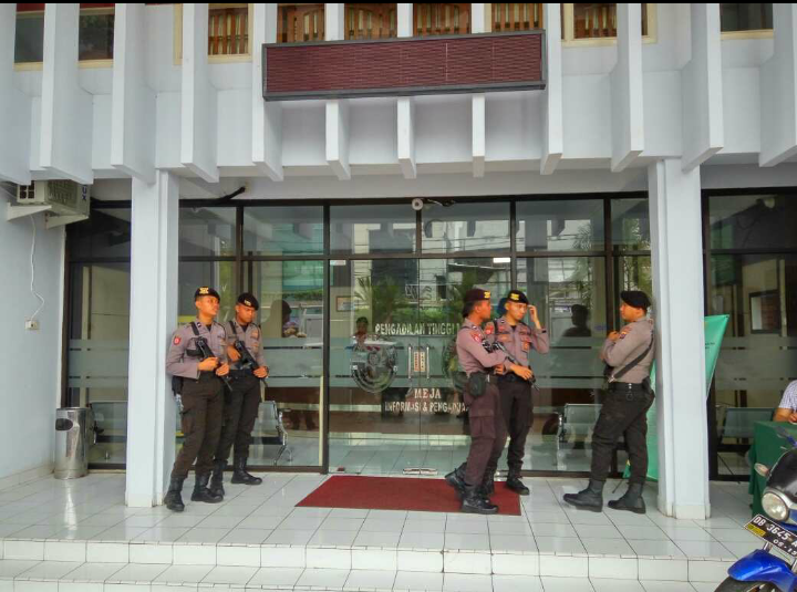 Terkait OTT Ketua Pengadilan Tinggi, TIM KPK Lakukan Pemeriksaan di Manado