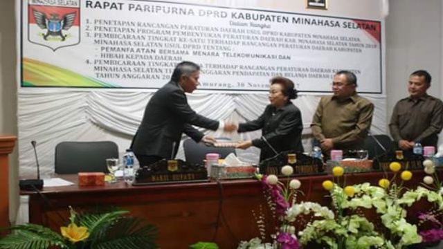 DPRD Minsel Paripurnakan Ranperda APBD 2018