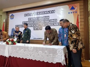 Gubernur OD Tandatangani PHB Rehabilitasi dan Rekonstruksi