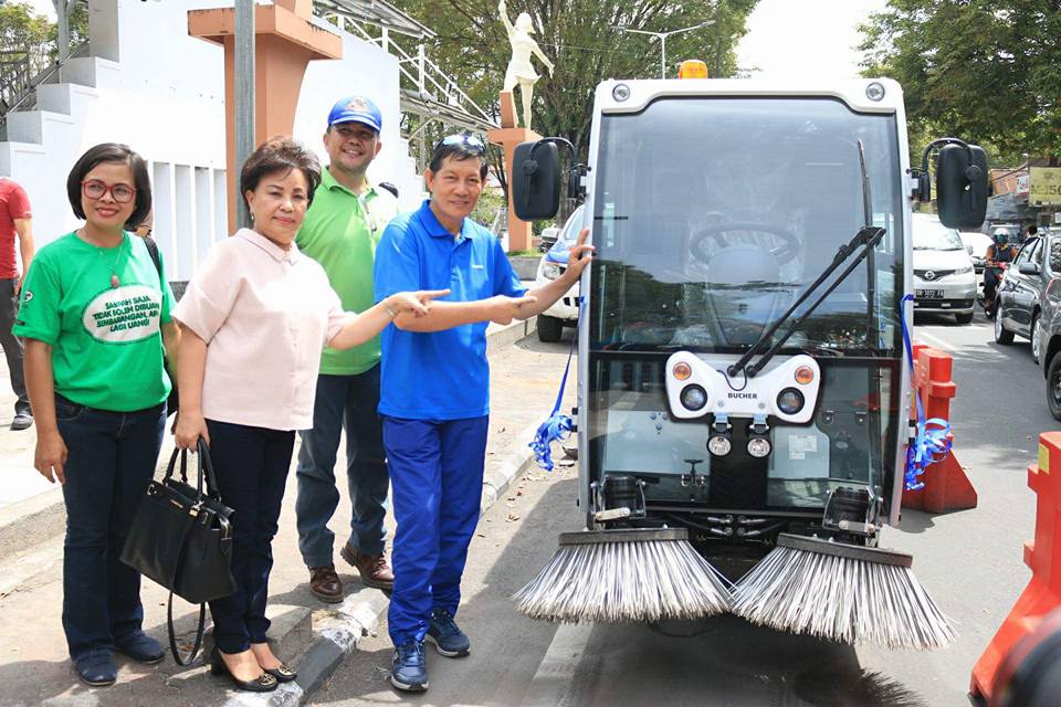 Dianggarkan Rp 1 Miliar, Kini Kota Manado Miliki Road Sweaper