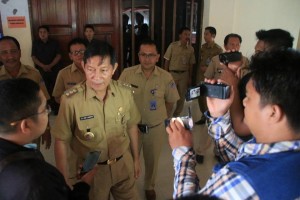 Walikota GSVL Larang Pejabat Pemkot Manado Keluar Daerah