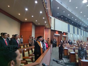 Bersama Menteri Puan Maharani, Gubernur OD Hadiri Pelantikan Wakil Ketua DPR-RI