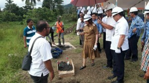 Bupati VAP Letakkan Batu Pertama Pembangunan Embung Wanua Ure