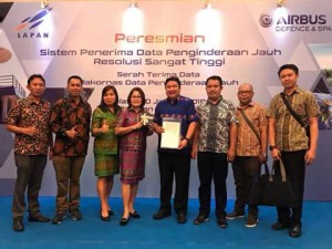 Bersama Bapelitbangda, Diskominfo Wakili Pemkot Terima Data Indraja dari LAPAN