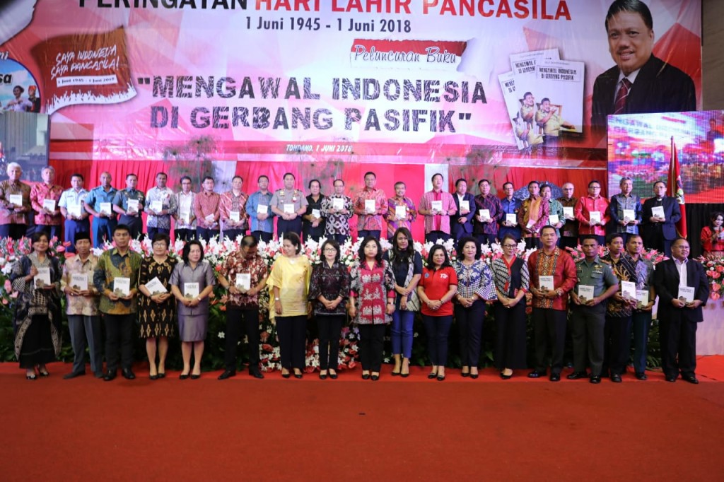 Peringati Hari Lahir Pancasila, Gubernur Olly Luncurkan Buku “Mengawal Indonesia di Gerbang pasifik”