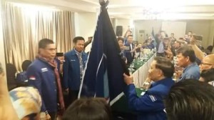 Mangindaan Resmi Ditunjuk Ketua DPD Partai Demokrat Sulut