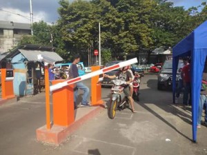 PD Pasar Manado Uji Coba Parkir Elektronik