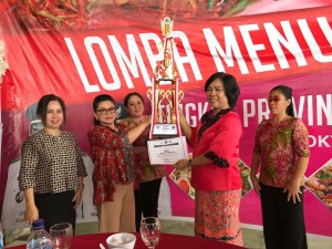 Juara 1 Lomba Menu Serba Ikan, TP PKK Kota Bitung Wakili SULUT ke Tingkat Nasional.
