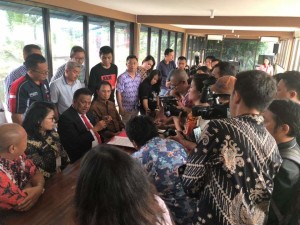 Olly Dondokambey Umumkan, UMP Sulut Capai Tiga Jutaan