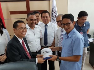 Sandiaga Uno Kunjungi Kantor Pusat Sinode GMIM Kota Tomohon