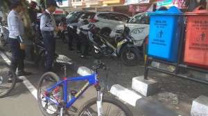 Tim Patroli Dishub Manado Intenskan Pengempesan Ban