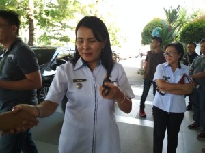 Door to Door di Rumah Warga, Camat Malalayang Sosialisasi Pencegahan DBD