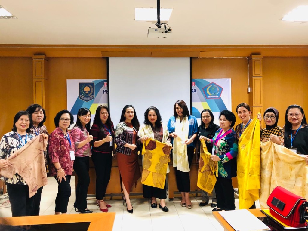 Ibu Rita Bawa PKK Sulut Latihan di Yogyakarta