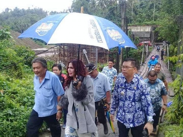 Bupati Panambunan Tinjau Langsung Pembangunan Jembatan Kuwil