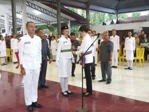 Kukuhkan 31 Anggota Paskibra, Ini Pesan Bupati