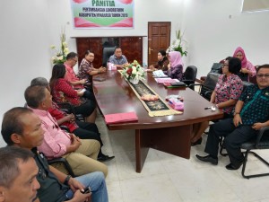 RD Pimpin Sidang Panitia Pertimbangan Landreform Kabupaten Minahasa
