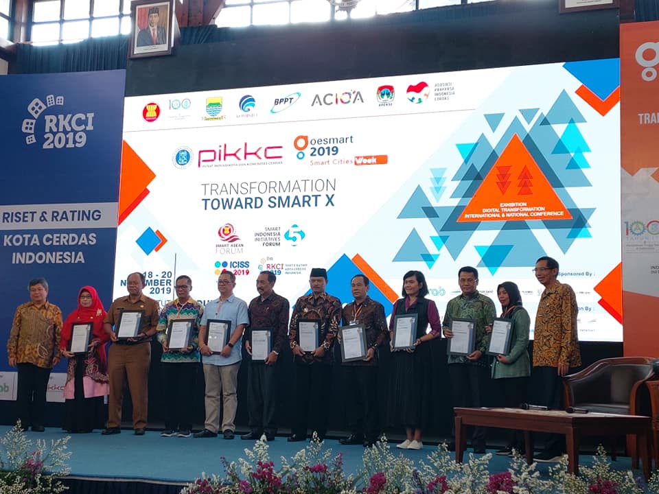 Bukti Keseriusan Bangun Daerah, Pemkot Manado Raih Penghargaan Smart City