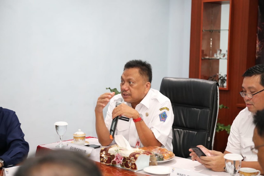 Elly Lasut Dilantik Mendagri, Olly Dondokambey Buka Suara