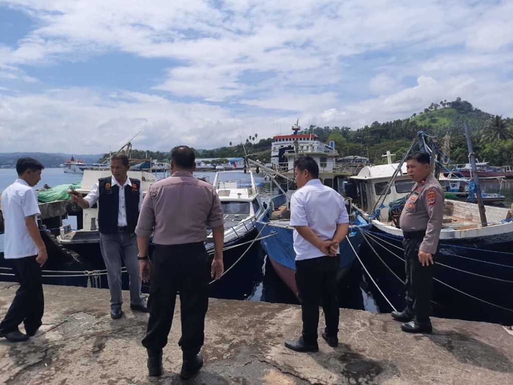 Mesin perahu mati, dua nelayan asal Desa Popareng hilang