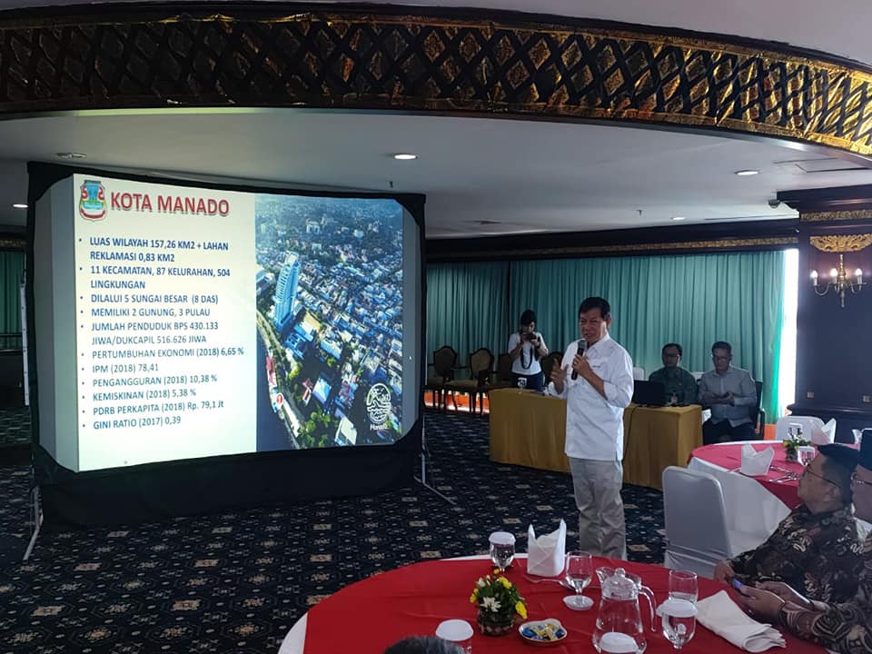 Jadi narasumber sharing session para Walikota di Denpasar, GSVL paparkan “Manado Siaga 112”